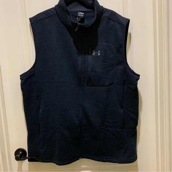 Under Armour Specialist Black Vest Men’s 3XL
NWT - Picture 5 of 12